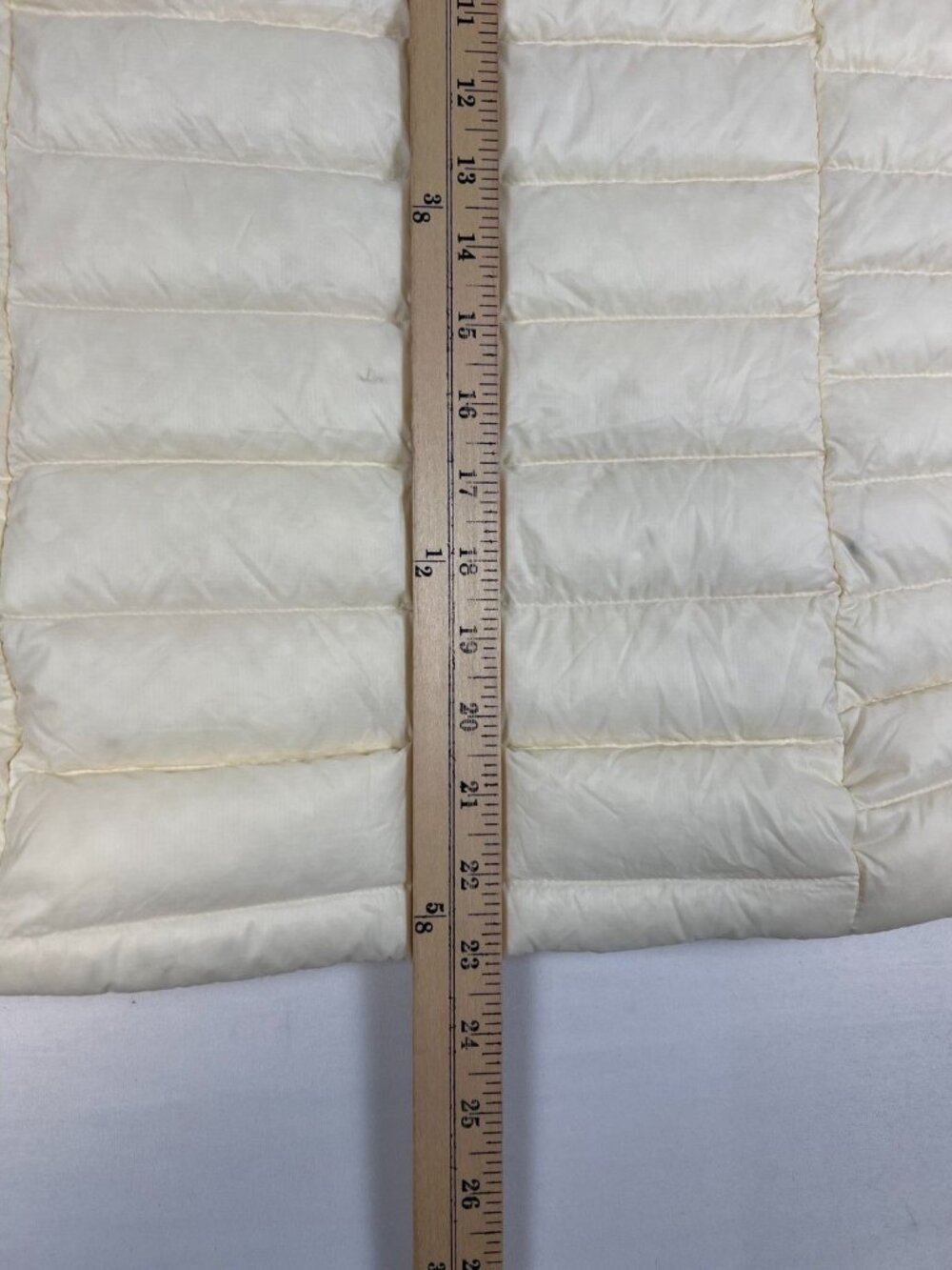 Patagonia Women S Down Sweater Vest White NetPlus Recycled Nylon 84629 FA23 - Picture 12 of 13